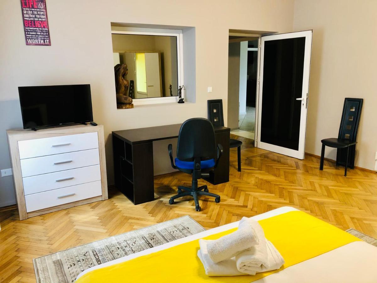 Ultra-Central Apartment Just In Union Squere 蒂米什瓦拉 外观 照片